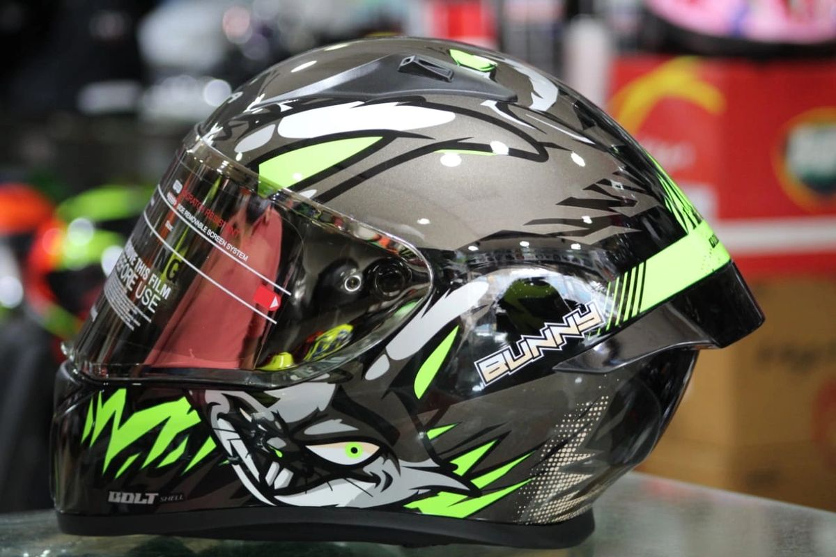 Vega store green helmet